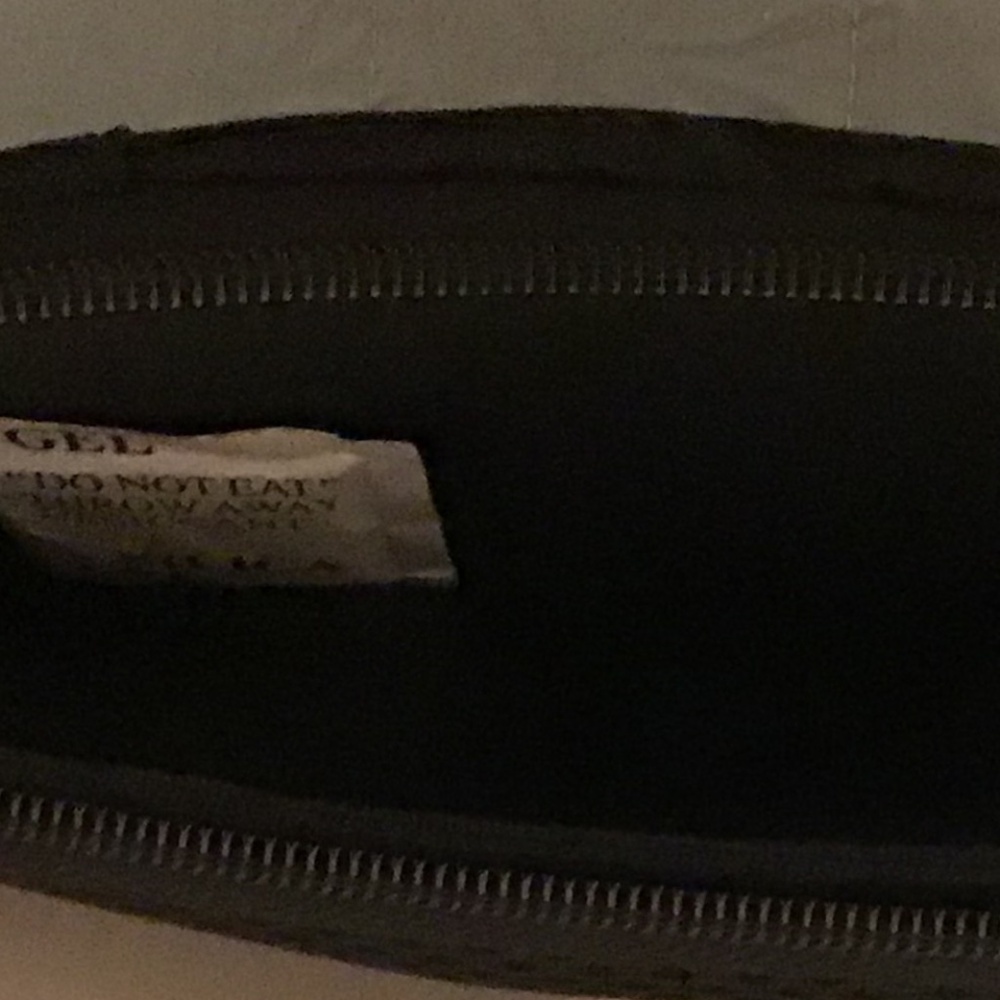 GAIAM RUNNING PACK NWT - Picture 4 of 12